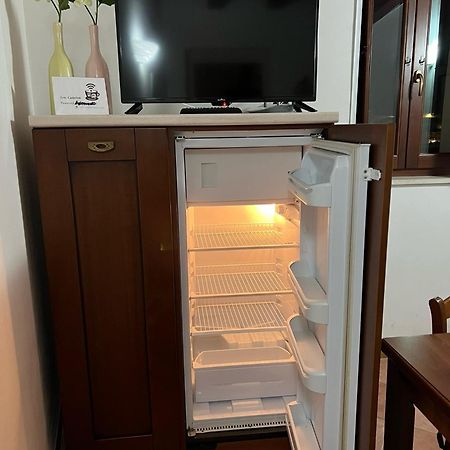 Appartamento Il Cappero Μόντικα Εξωτερικό φωτογραφία