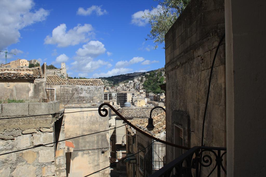 Appartamento Il Cappero Μόντικα Εξωτερικό φωτογραφία