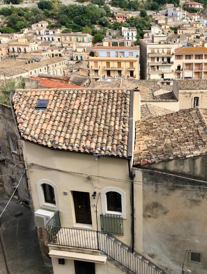 Appartamento Il Cappero Μόντικα Εξωτερικό φωτογραφία